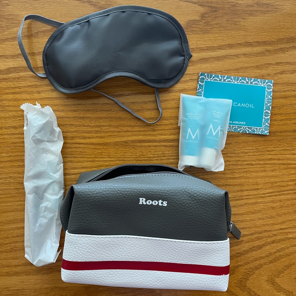 Roots x Moroccanoil x China Airlines amenities kit